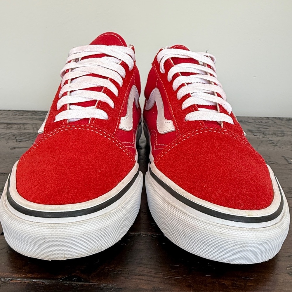Vans Old Skool Low Top Sneaker in Racing Red Women's 7.5 / Men's 6 Suede Canvas - Picture 6 of 10